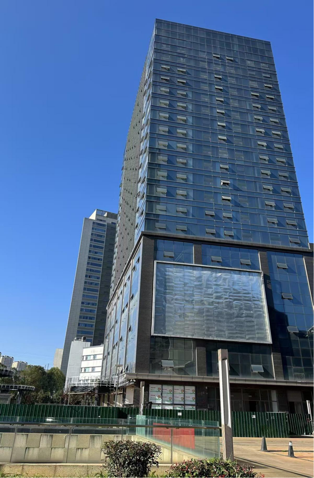 經開區國際金融商業中心B棟裝修改造加固工程